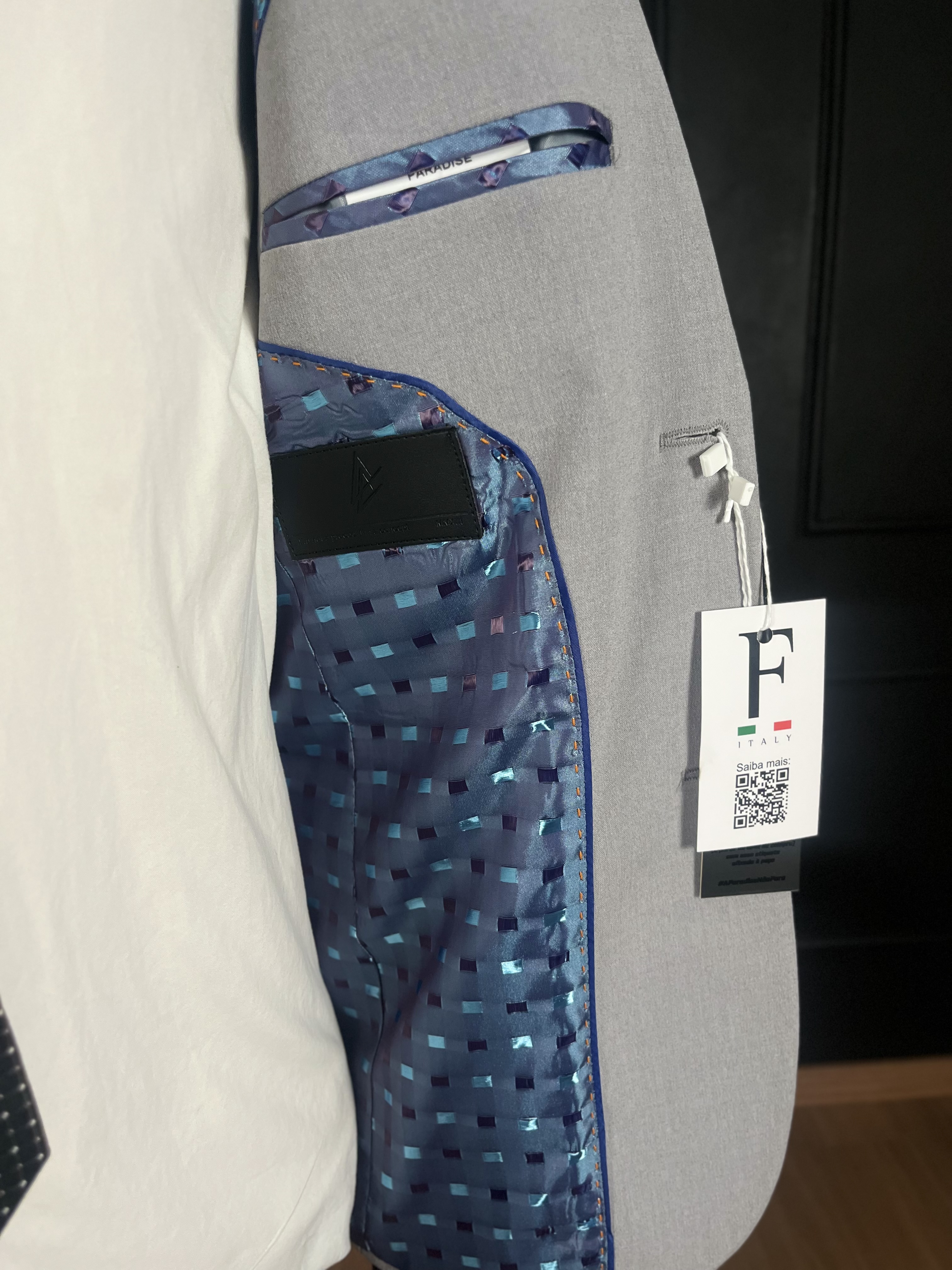 Costume Poliviscose Lapela de Bico